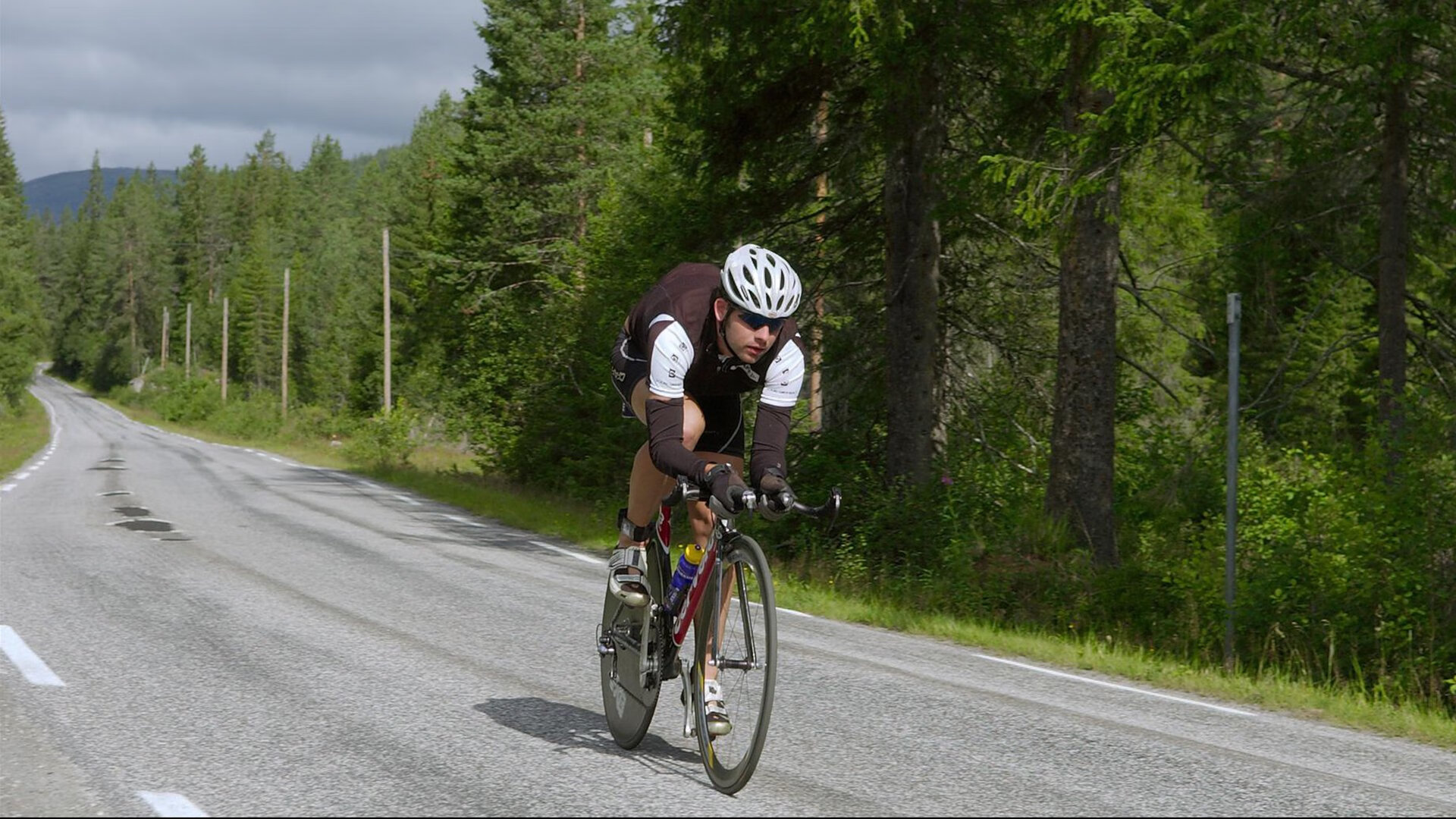 从阴影到荣耀，霍勒迪的自我救赎之夜，老鹰对阵魔术的转折点