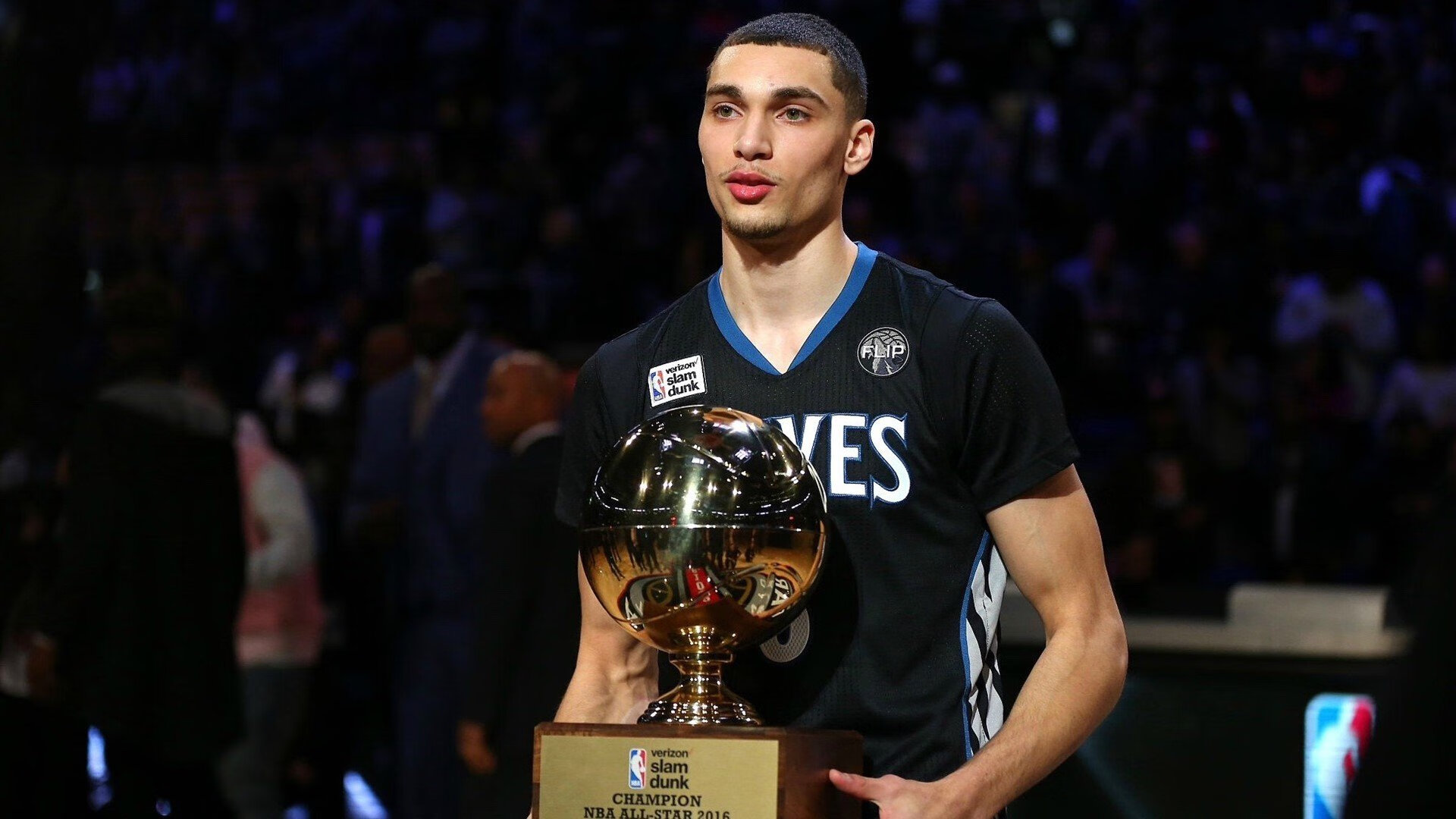 世界排名争夺战之夜,英格拉姆在焦点战中证明自己