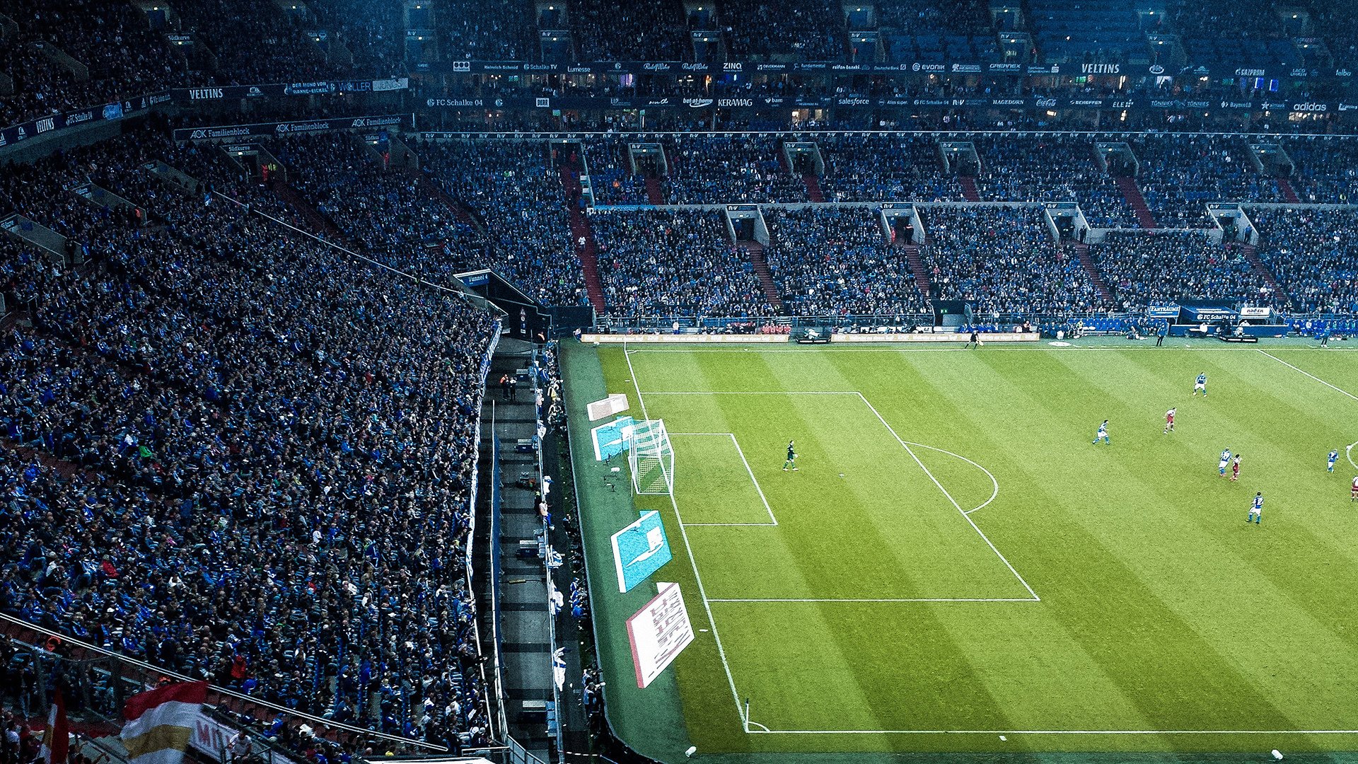 赛道新纪元，哈斯车队轻取梅赛德斯，拉塞尔刷新单圈纪录